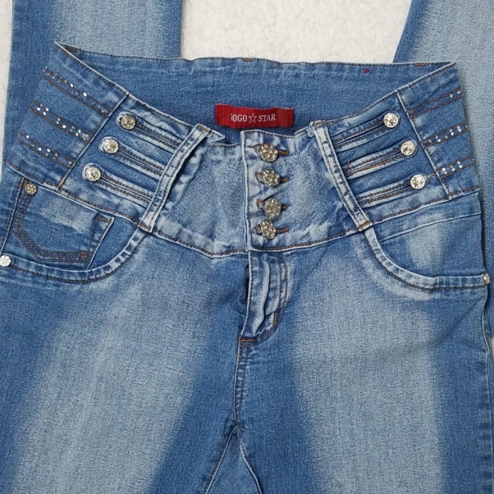 Jeans - Picture 2 of 5